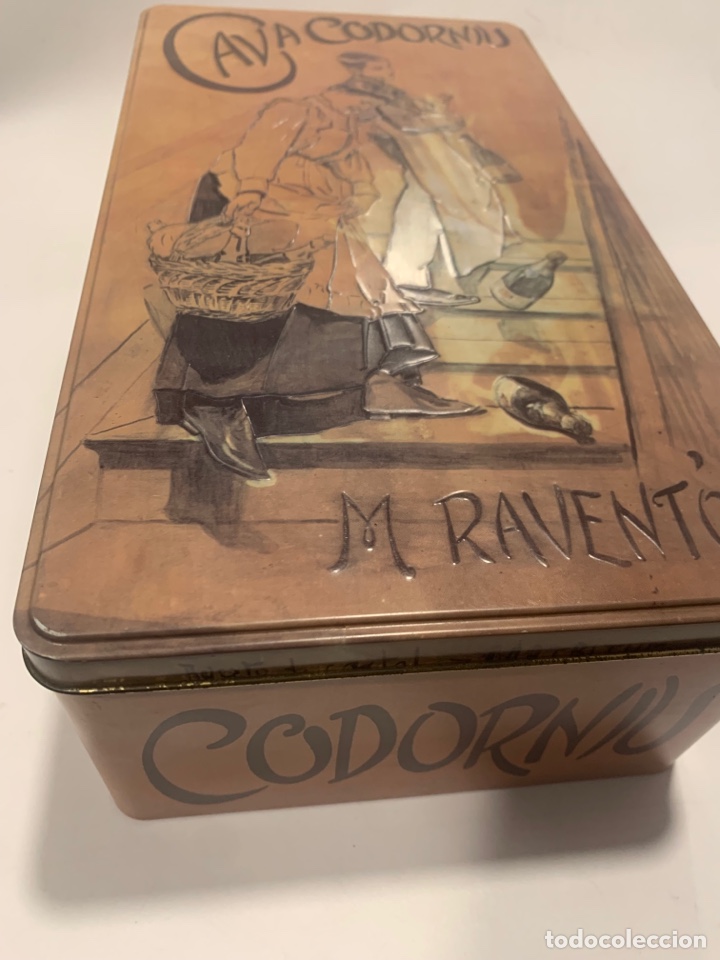 Cajas y cajitas met&aacute;licas: Caja de metal cava Codorniu Manuel Ravent&oacute;s - Foto 1