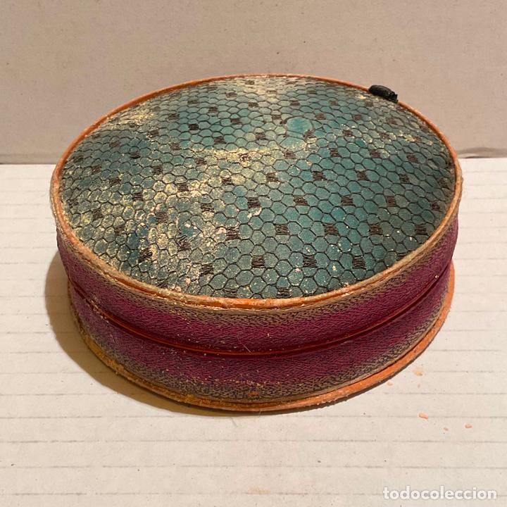 Cajas y cajitas met&aacute;licas: ANTIGUA CAJA JOYERO