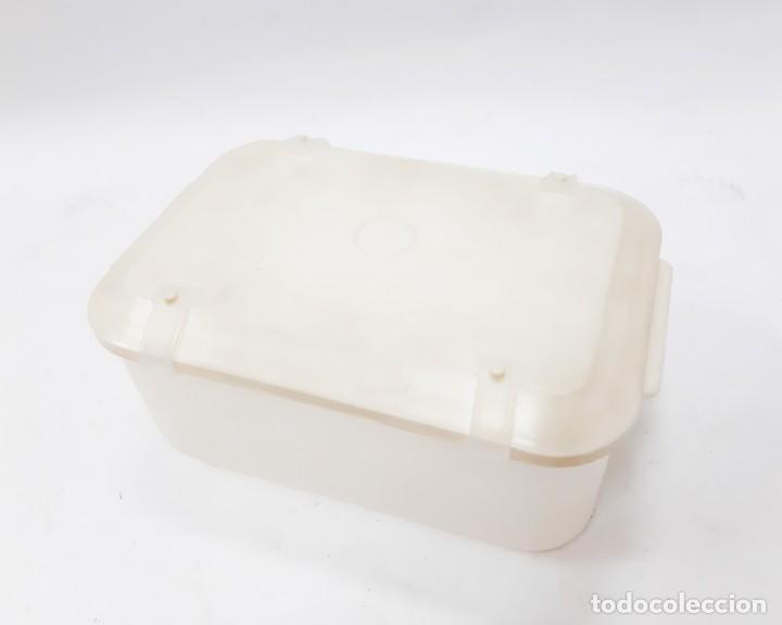 Cajas y cajitas met&aacute;licas: Caja de almacenamiento rectangular de pl&aacute;stico