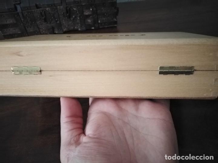 Cajas y cajitas met&aacute;licas: Caja de Ducros. En madera. - Foto 2