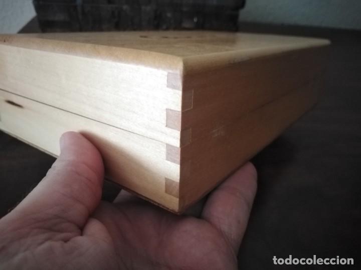 Cajas y cajitas met&aacute;licas: Caja de Ducros. En madera. - Foto 3