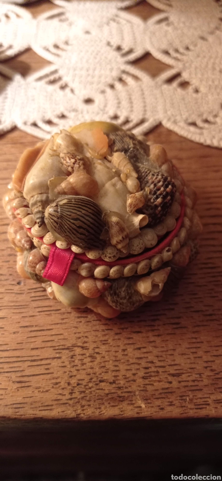 Cajas y cajitas met&aacute;licas: Antiguo joyero artesanal de conchas marinas A&ntilde;os 60