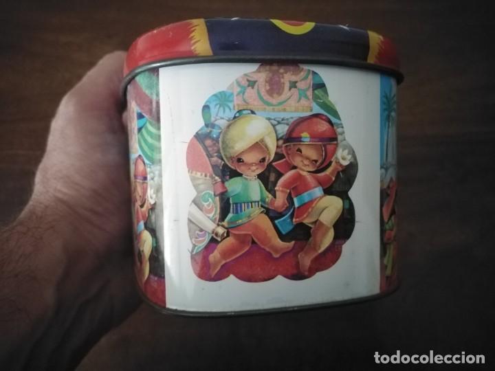 Cajas y cajitas met&aacute;licas: Caja de lata Elgorriaga. - Foto 4
