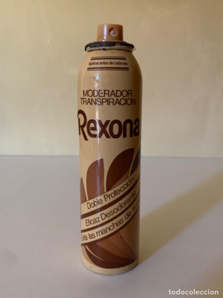 Bo&icirc;tes et petites bo&icirc;tes m&eacute;talliques: ANTIGUO ENVASE REXONA MODERADOR TRANSPIRABLE