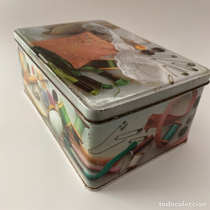 Cajas y cajitas met&aacute;licas: Caja met&aacute;lica litografiada de Cola Cao Munich 1972 Colacao