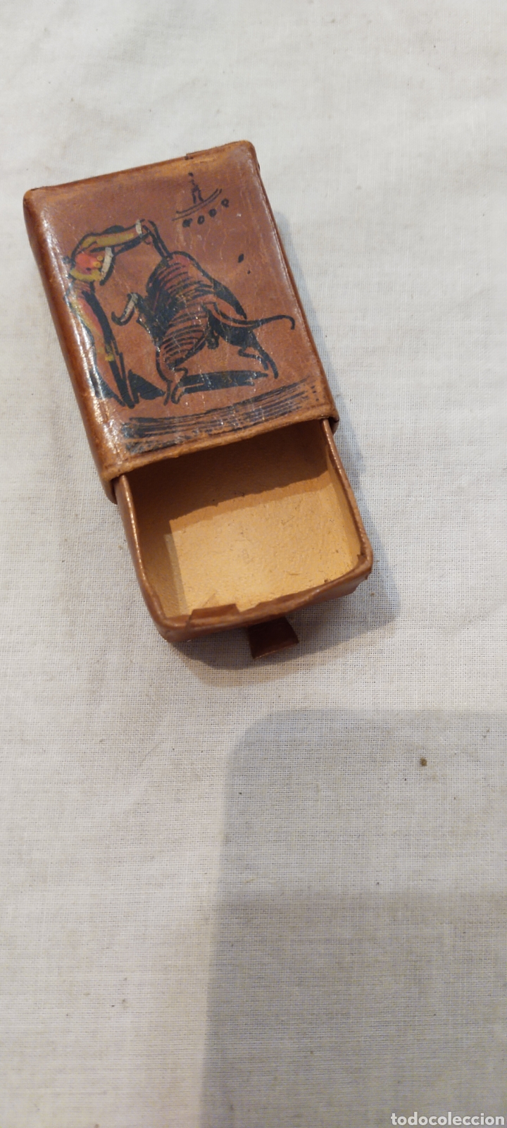 Cajas y cajitas met&aacute;licas: Caja de cerillas de cuero - Foto 3