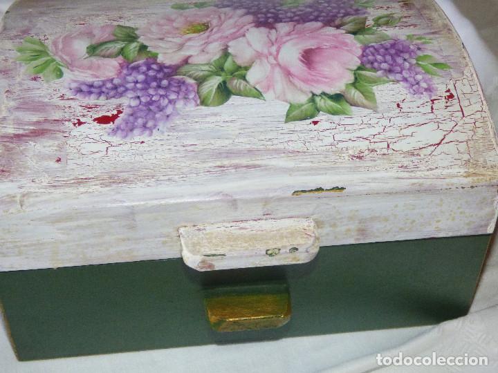 Cajas y cajitas met&aacute;licas: Cofre joyero,madera ,decorado a mano. - Foto 7