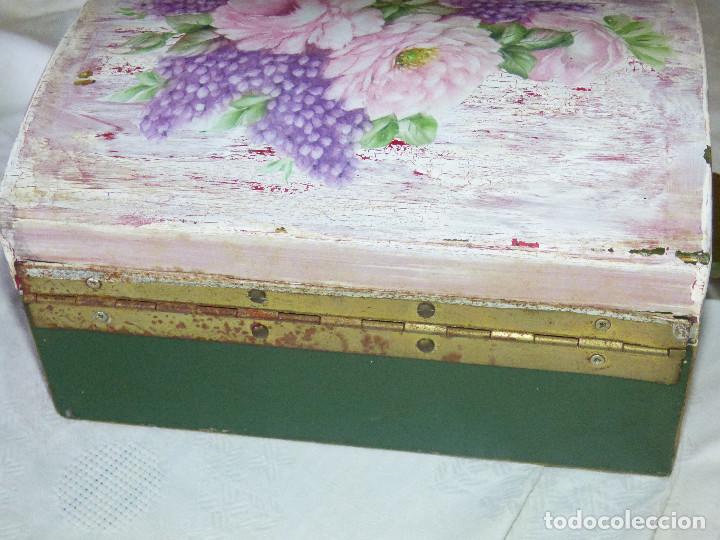Cajas y cajitas met&aacute;licas: Cofre joyero,madera ,decorado a mano. - Foto 9