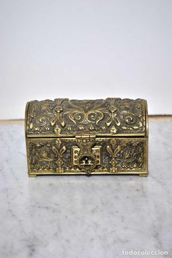 Cajas y cajitas met&aacute;licas: CAJA COFRE O JOYERO DE BRONCE - Foto 1