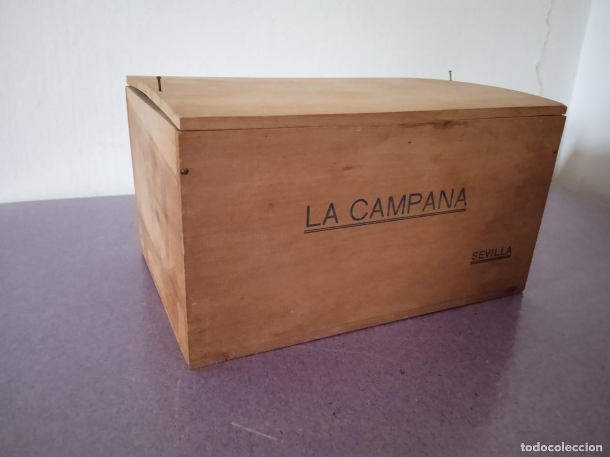 Cajas y cajitas met&aacute;licas: Caja: YEMAS SEVILLANAS,LA CAMPANA.