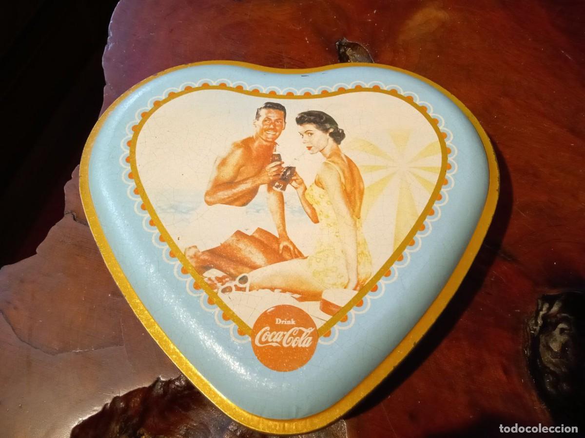 Casse e cassette metalliche: CAJA METALICA DE COCACOLA EN FORMA DE CORAZON
