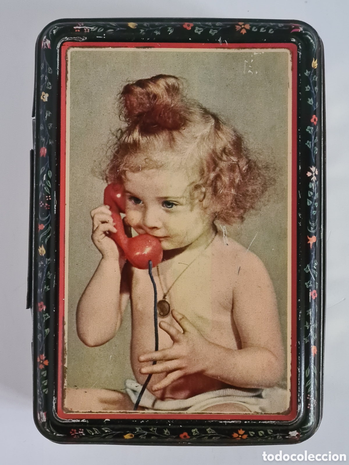 Cajas y cajitas met&aacute;licas: Caja Lata met&aacute;lica Beb&eacute; Ni&ntilde;a hablando por Tel&eacute;fono Rojo - Decoraci&oacute;n