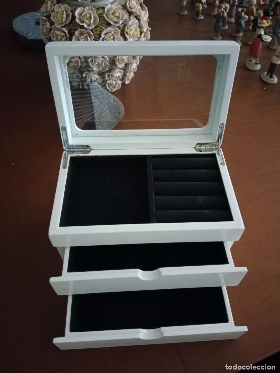 Cajas y cajitas met&aacute;licas: JOYERO CLASIFICADOR MADERA LACADA BLANCO - CON DOS CAJONES TAPIZADOS - ZARA HOME