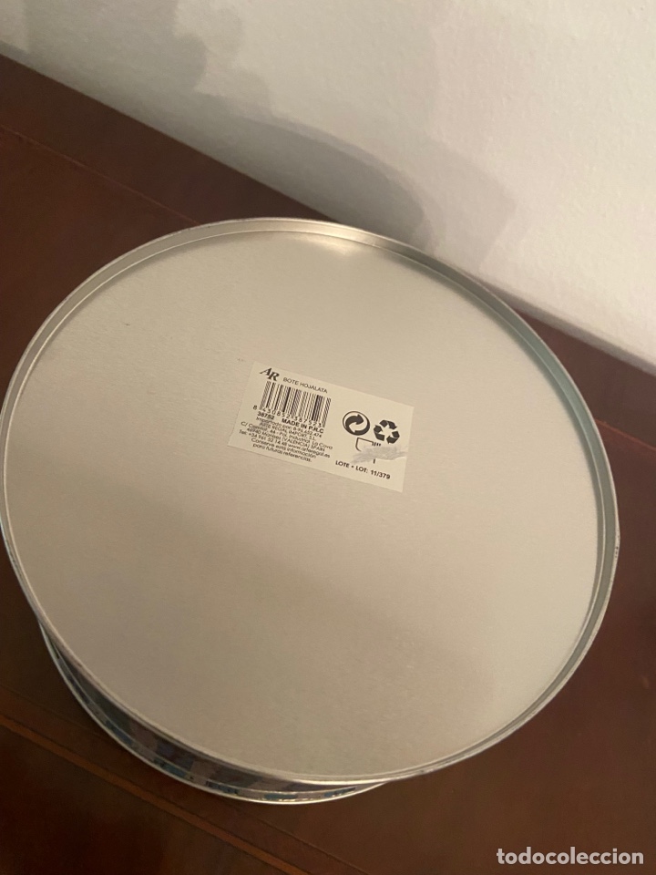 Cajas y cajitas met&aacute;licas: Lata comorada en deco madrid - Foto 3