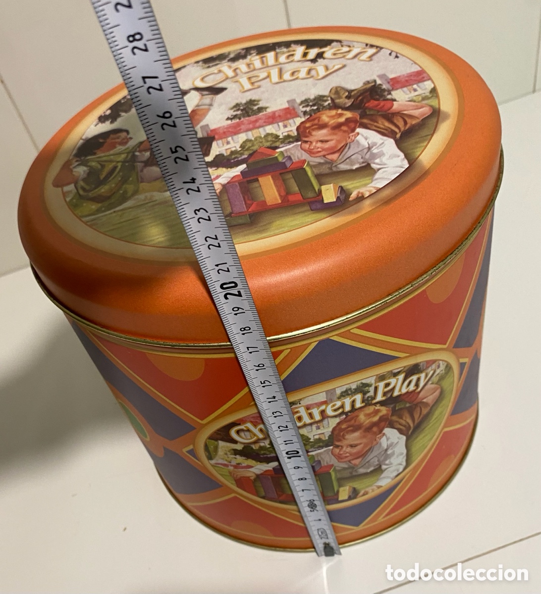 Cajas y cajitas met&aacute;licas: Lata decorada de panetonne - Foto 7