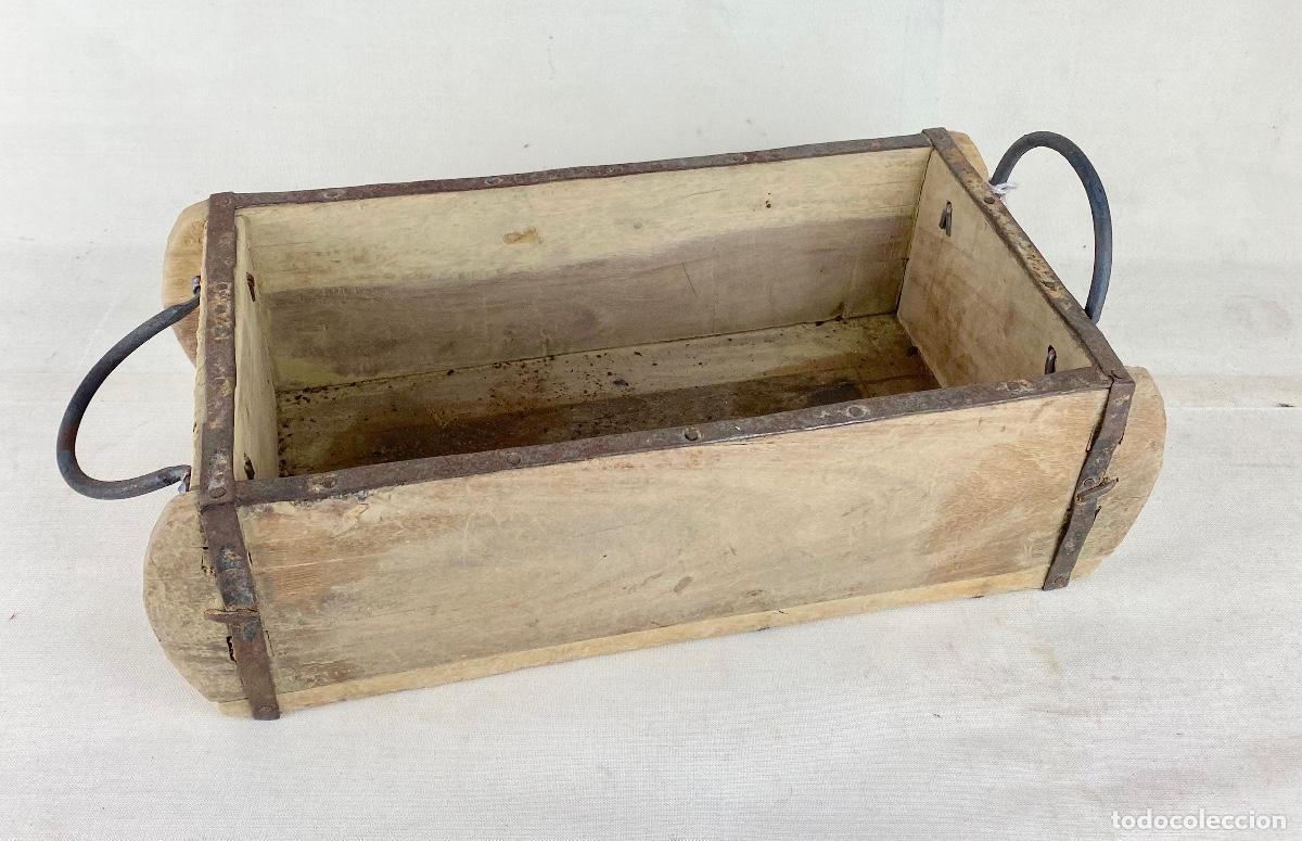 Cajas y cajitas met&aacute;licas: Caja fabricada con madera antigua - Foto 2