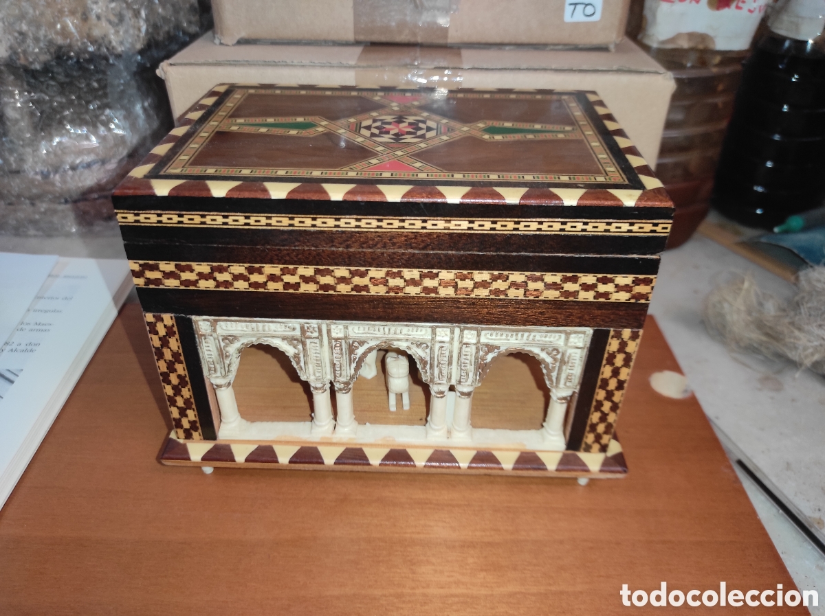 caja de música - marquetería - patio de los leo - Compra venta en  todocoleccion