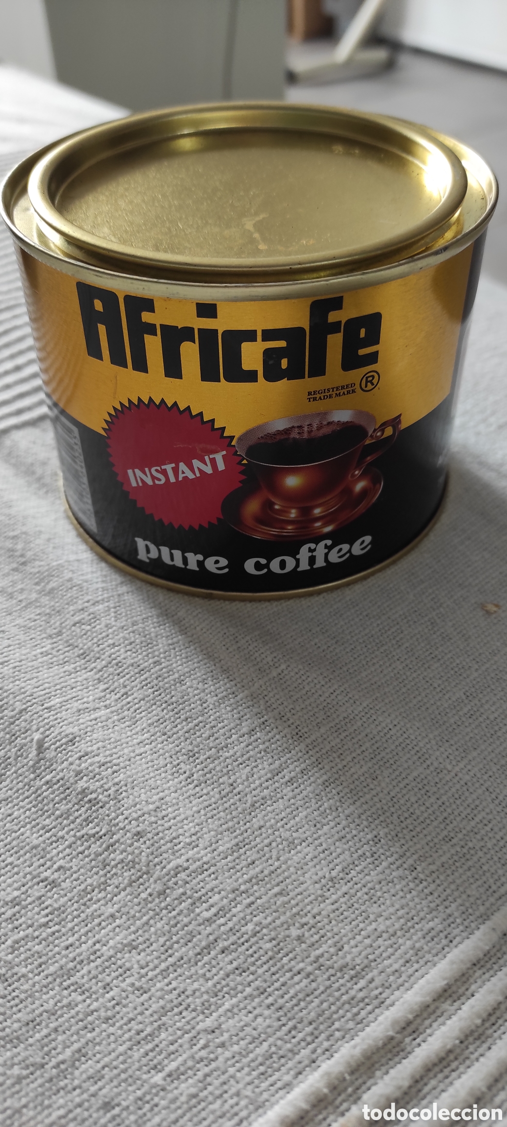Bo&icirc;tes et petites bo&icirc;tes m&eacute;talliques: Caja de caf&eacute; Africafe