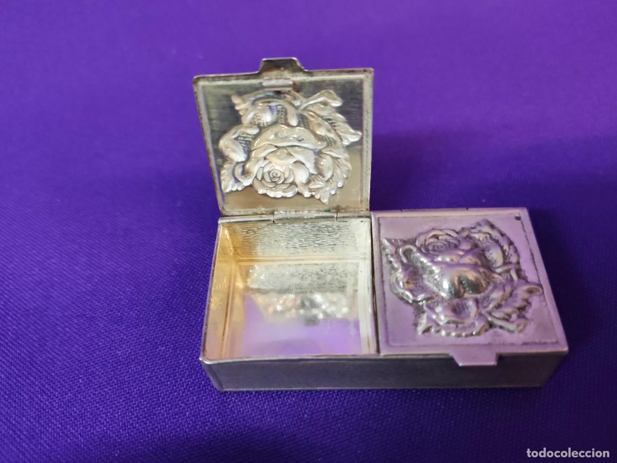 Cajas y cajitas met&aacute;licas: Antiguo pastillero doble, art nouveau, plata portuguesa, motivos florales, rosas, gran regalo para l