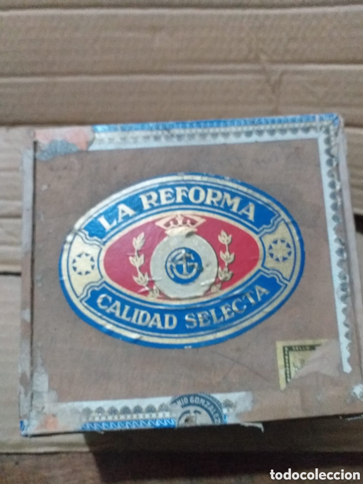 Cajas y cajitas met&aacute;licas: Caja de puros de madera - Foto 1
