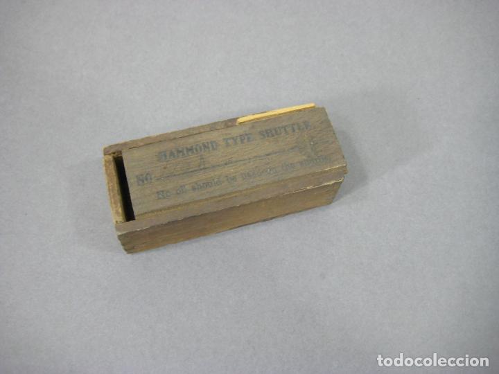 Bo&icirc;tes et petites bo&icirc;tes m&eacute;talliques: CAJA DE MADERA DE LA HAMMOND TYPEWRITER C&Oacute;MPANY. HAMMOND TYPE SHUTTLE
