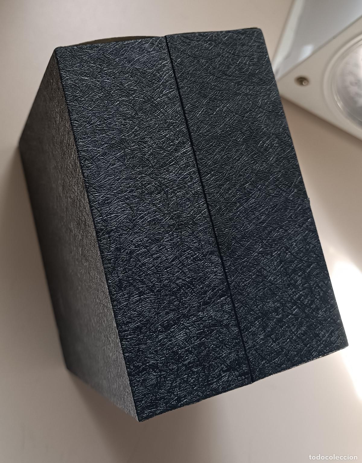Cajas y cajitas met&aacute;licas: Caja para reloj lotus - Foto 2