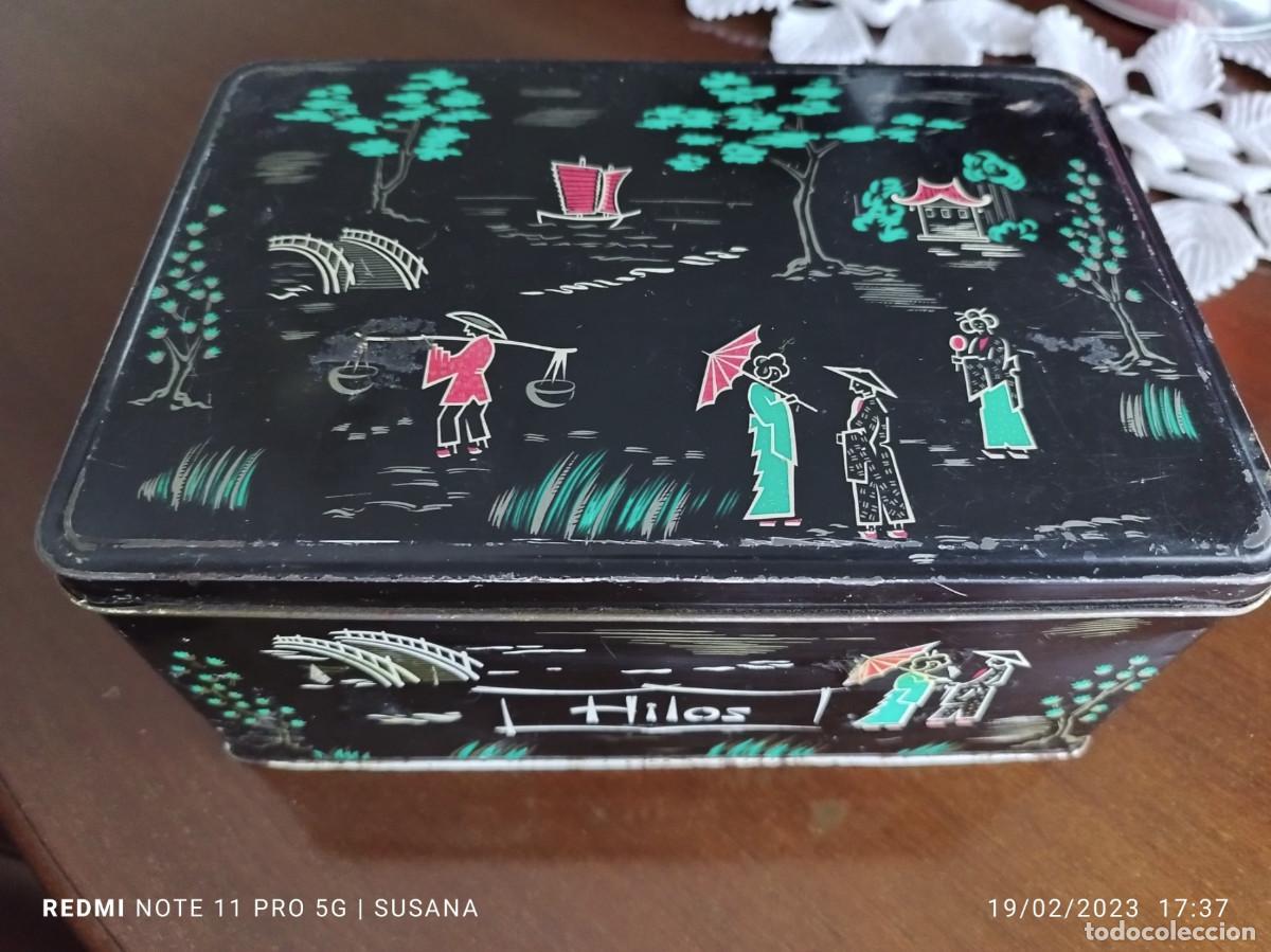 Cajas y cajitas met&aacute;licas: Caja de Cola-Cao antigua
