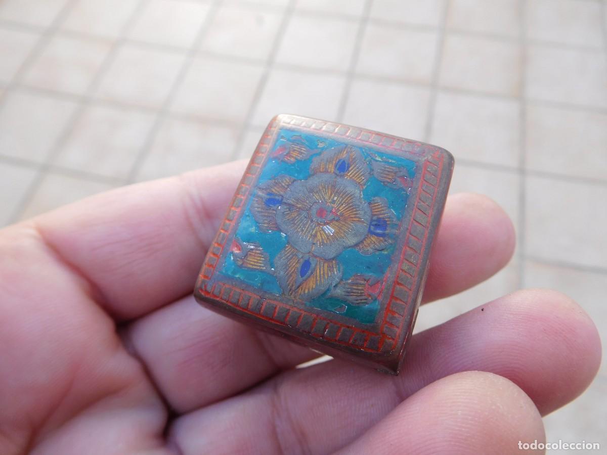 Cajas y cajitas met&aacute;licas: Caja antigua de bronce y esmalte - Foto 1