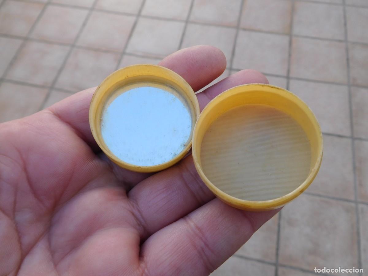 Cajas y cajitas met&aacute;licas: Caja antigua de celuloide con espejo - Foto 5