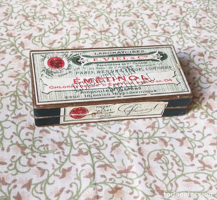 Blechdosen und Kisten: Farmacia. Emetinol. Lab, E,Viel & Cia. France. 8 x 3,7x 1,5 cms. de Carton. Vell i Bell