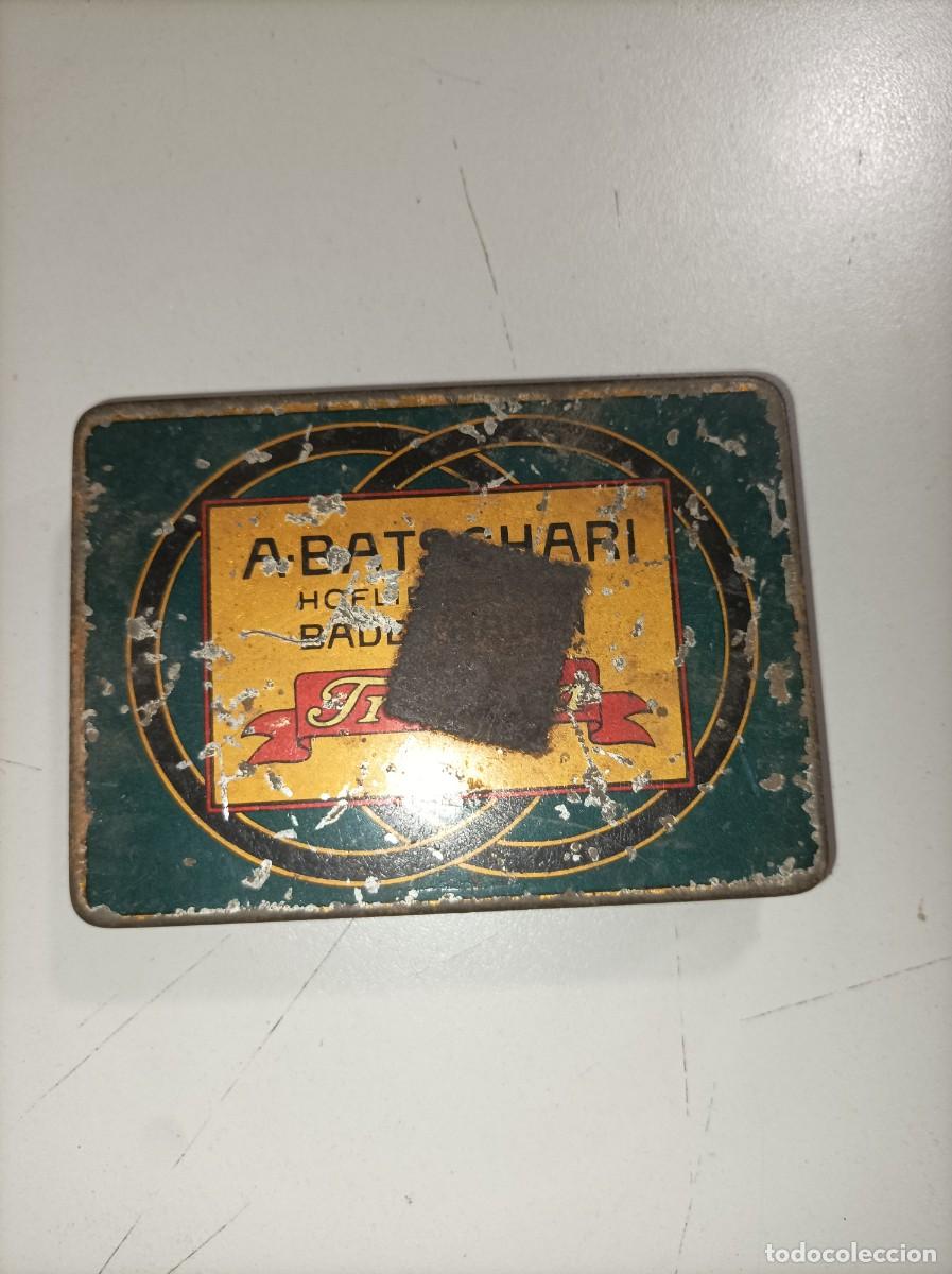 Casse e cassette metalliche: Caja met&aacute;lica antigua DE CIGARRILLOS A BATSCHARI