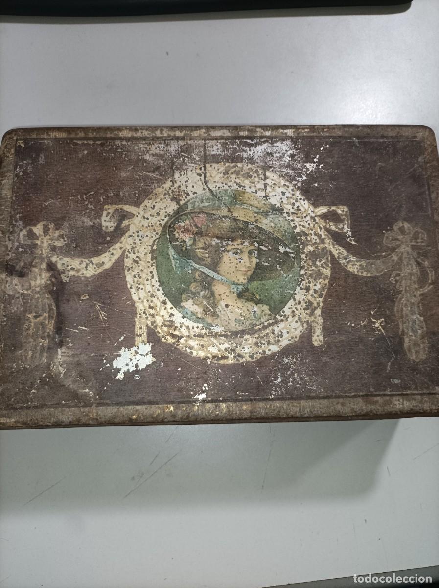 Casse e cassette metalliche: Caja met&aacute;lica antigua DULCES FERRER Y GILI