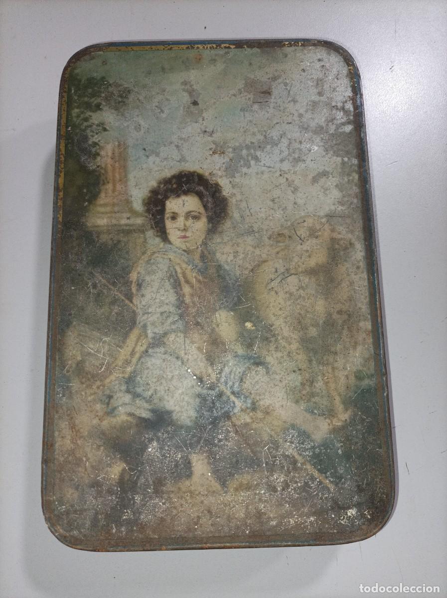 Casse e cassette metalliche: Caja met&aacute;lica antigua MANUEL BAENA CASTELLANO PUENTE GENIL