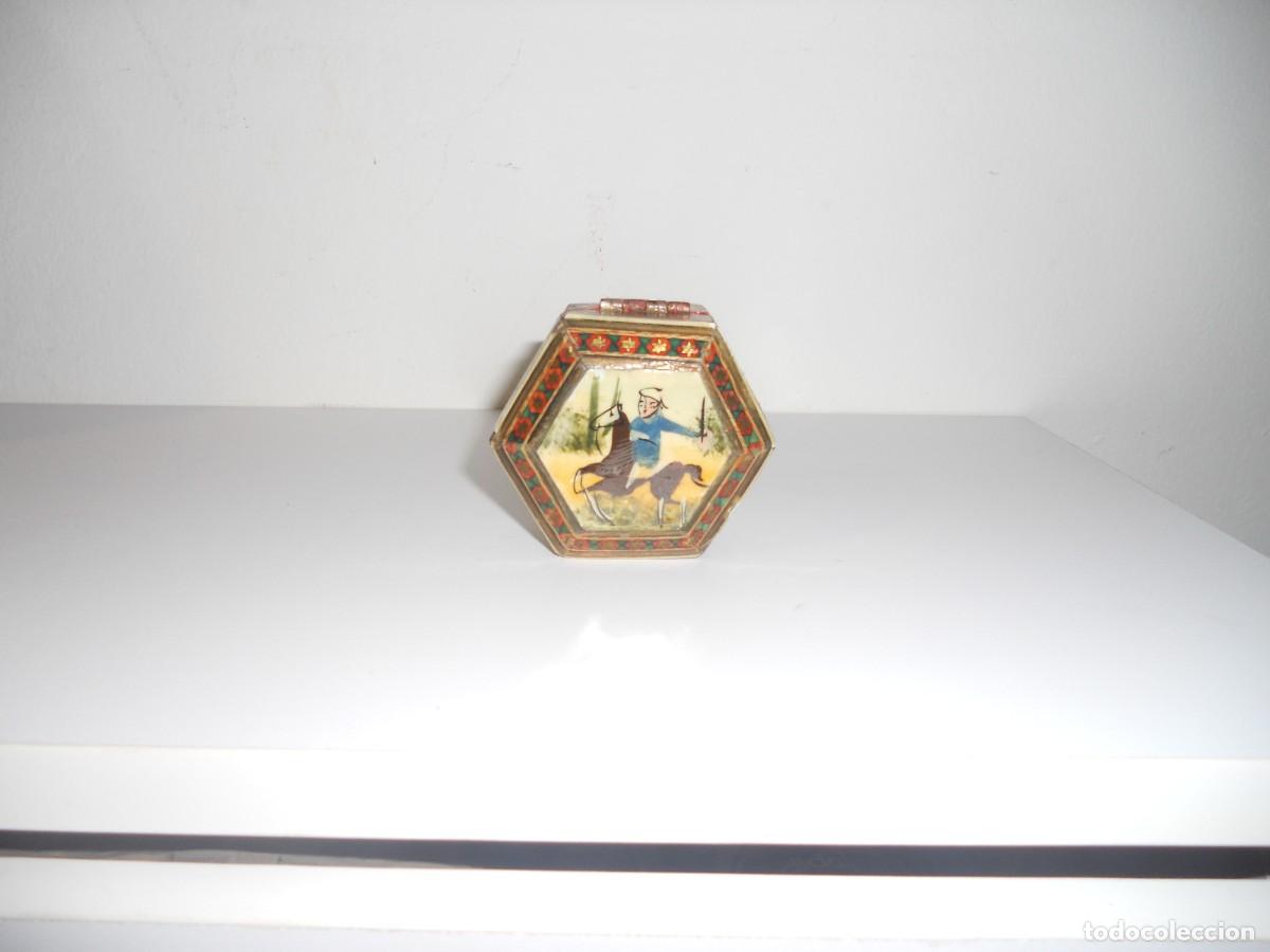 Cajas y cajitas met&aacute;licas: ANTIGUA CAJITA DE MADERA - Foto 2