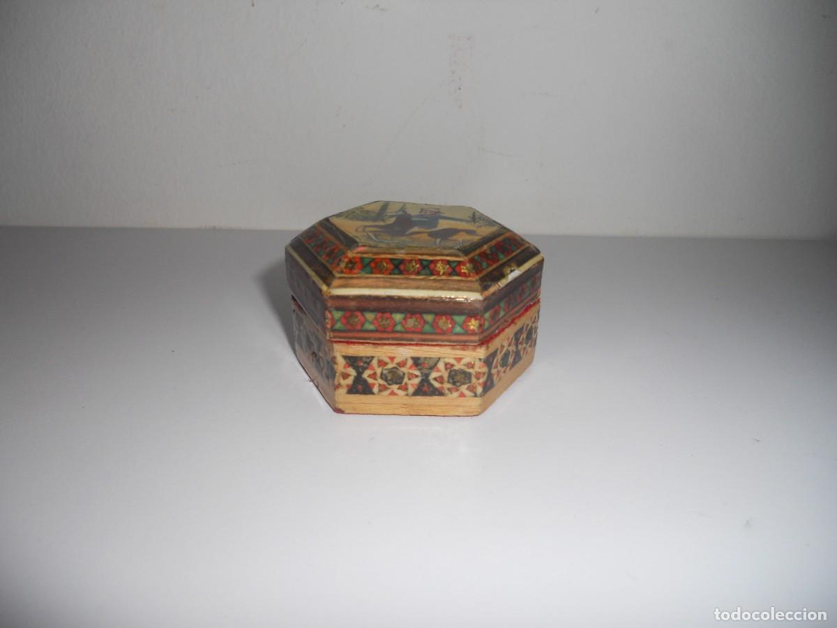 Cajas y cajitas met&aacute;licas: ANTIGUA CAJITA DE MADERA - Foto 3