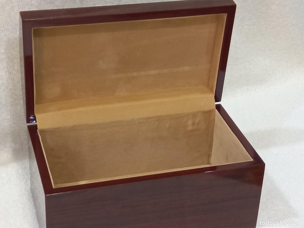 Cajas y cajitas met&aacute;licas: CAJA-COFRE (madera lacada-esta&ntilde;o) - Foto 5