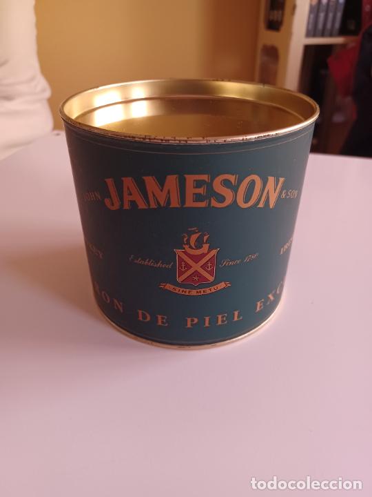 Blechdosen und Kisten: CAJA DE JAMESON