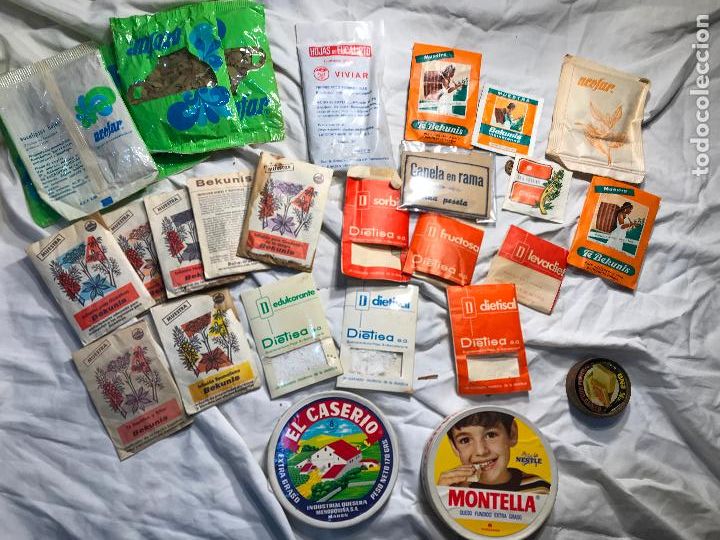 Cajas y cajitas met&aacute;licas: 22 envases de tiendas , quesitos, montella,laurel, edulcorantes,infusiones, como se ven en las fotos