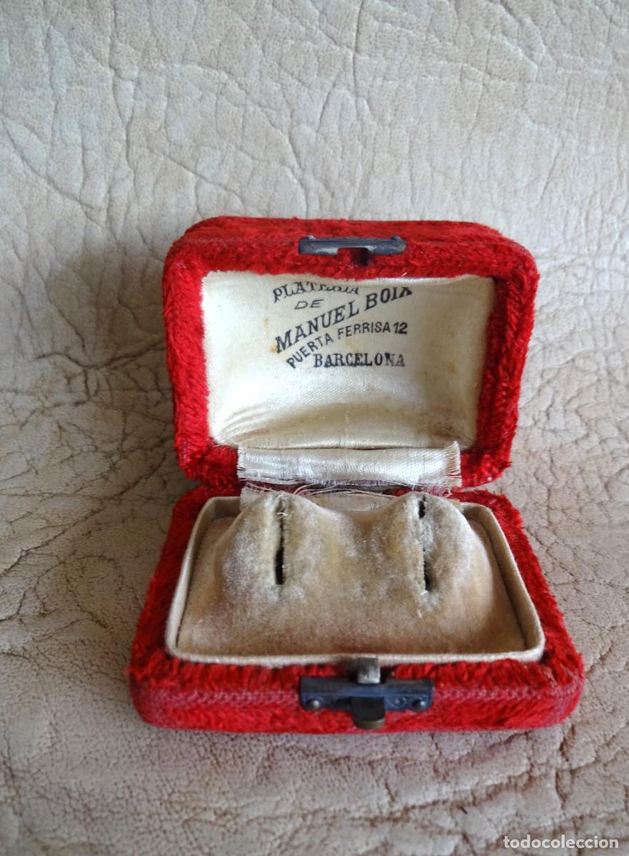 Cajas y cajitas met&aacute;licas: antigua caja de joyeria pendientes manuel Boix Barcelona