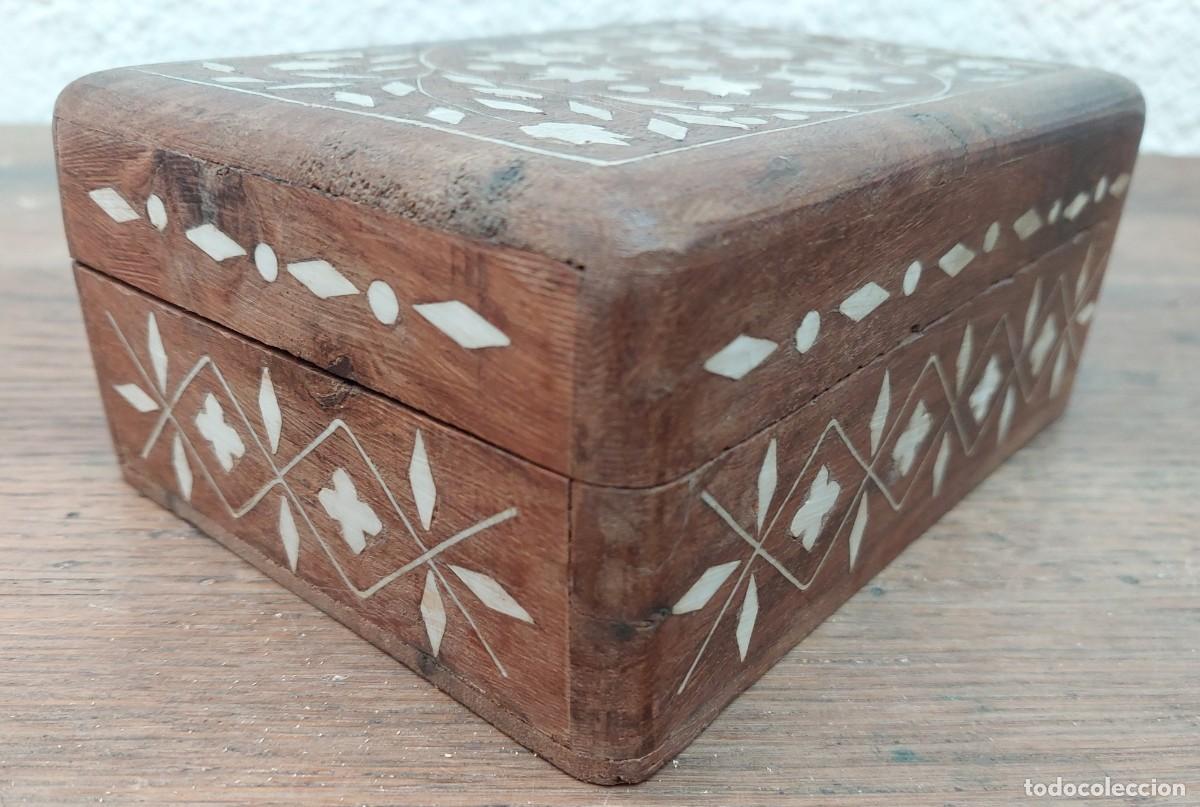 Cajas y cajitas met&aacute;licas: CAJA DE MADERA CON INCRUSTACIONES - Foto 4