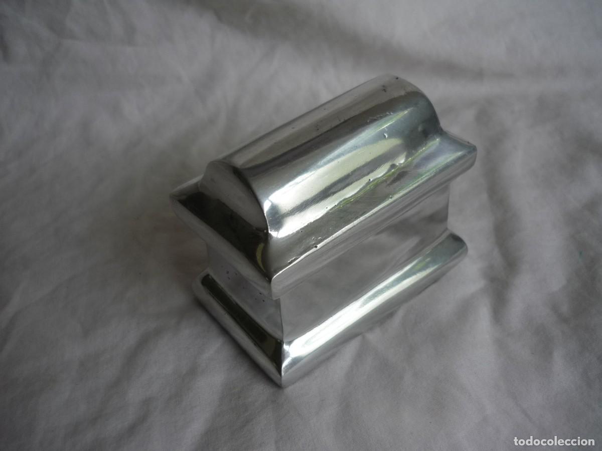 Cajas y cajitas met&aacute;licas: Cofre de aluminio o calamina maciza - Foto 2