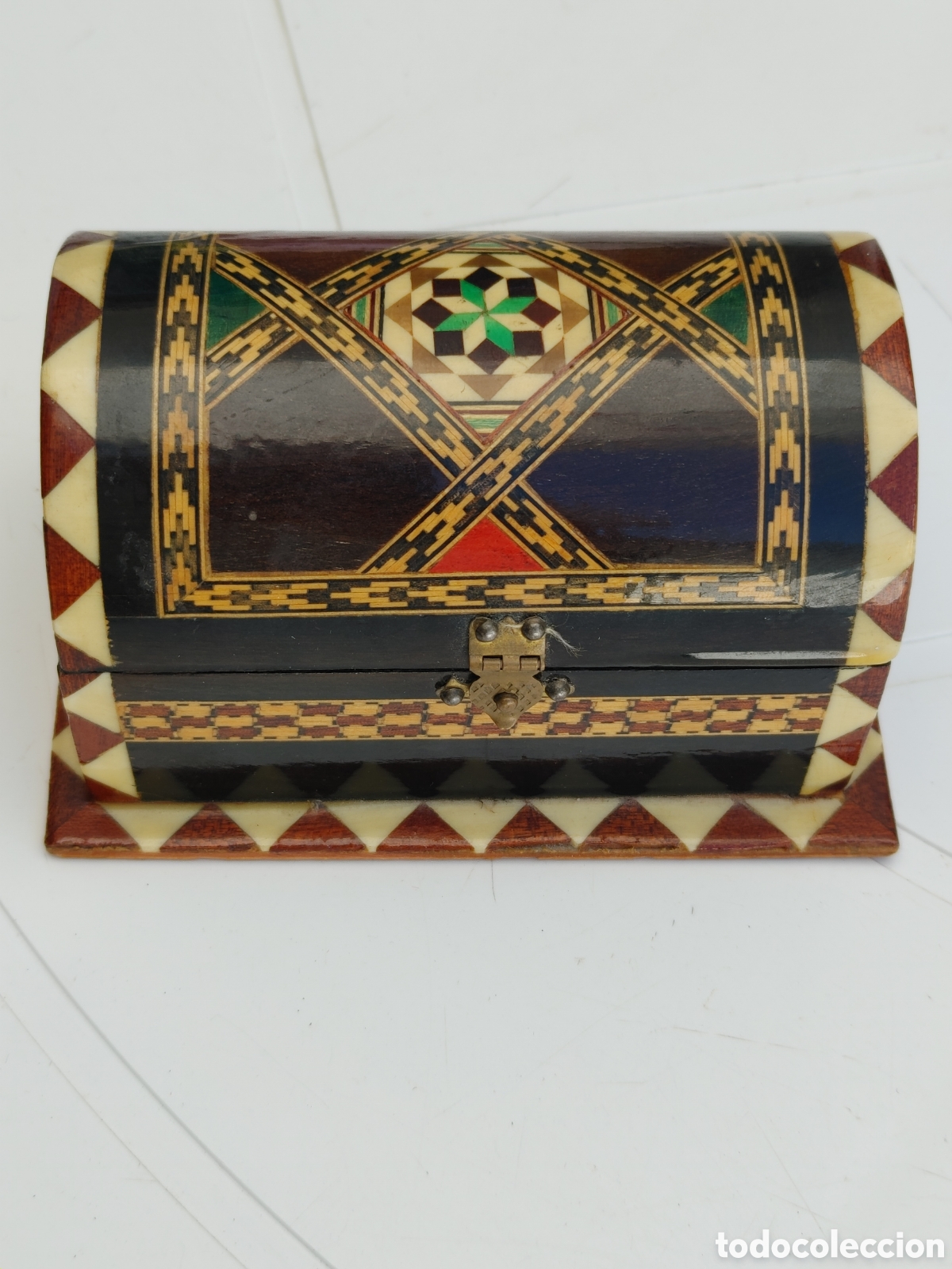 Cajas y cajitas met&aacute;licas: Caja de marqueteria.