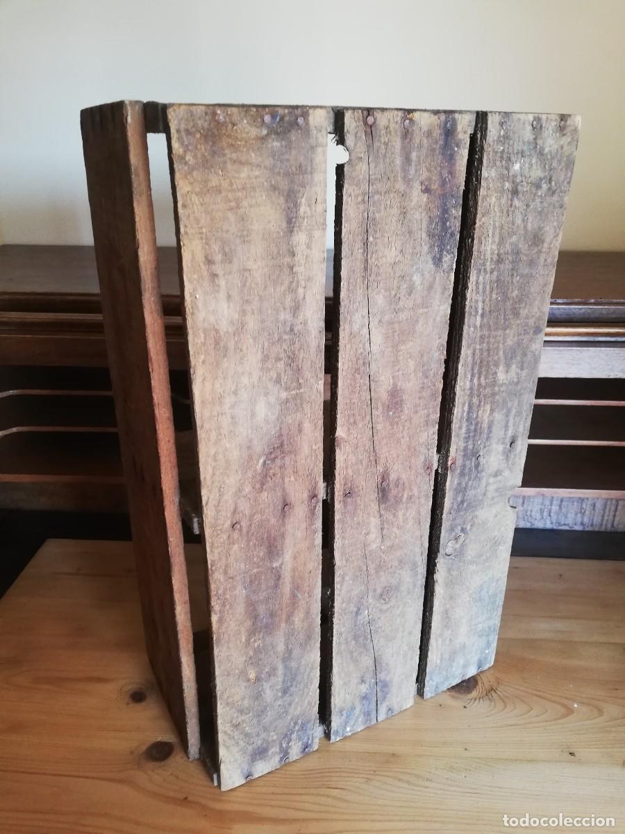 Cajas y cajitas met&aacute;licas: Antigua caja de madera de Cinzano. - Foto 3