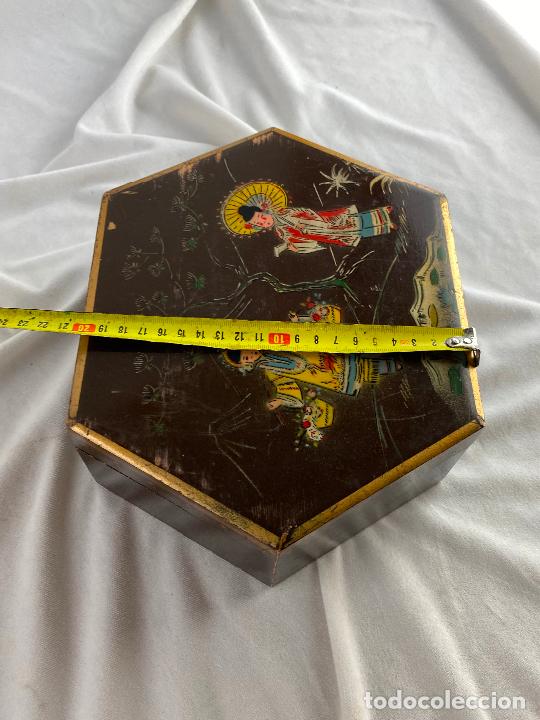 Cajas y cajitas met&aacute;licas: CAJA HEXAGONAL DECORADA - Foto 8