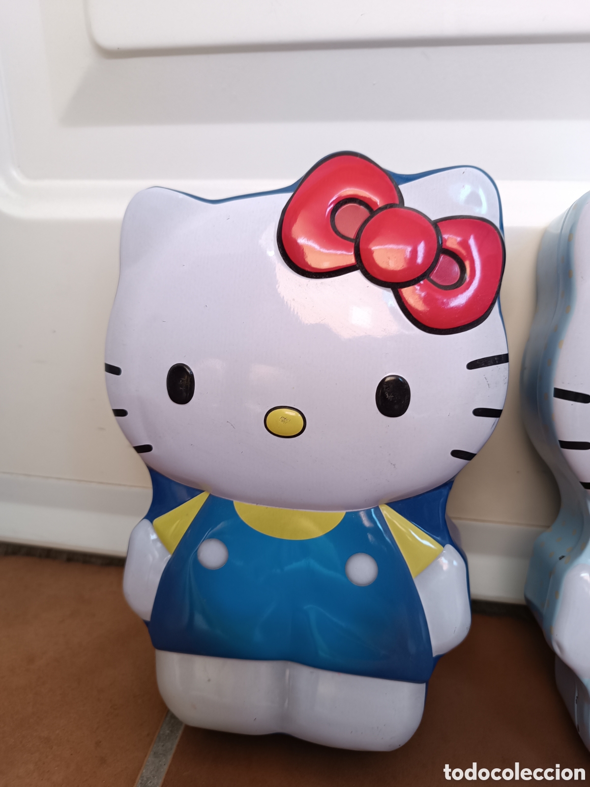 Cajas y cajitas met&aacute;licas: Lote 3 latas de Hello Kitty - Foto 6