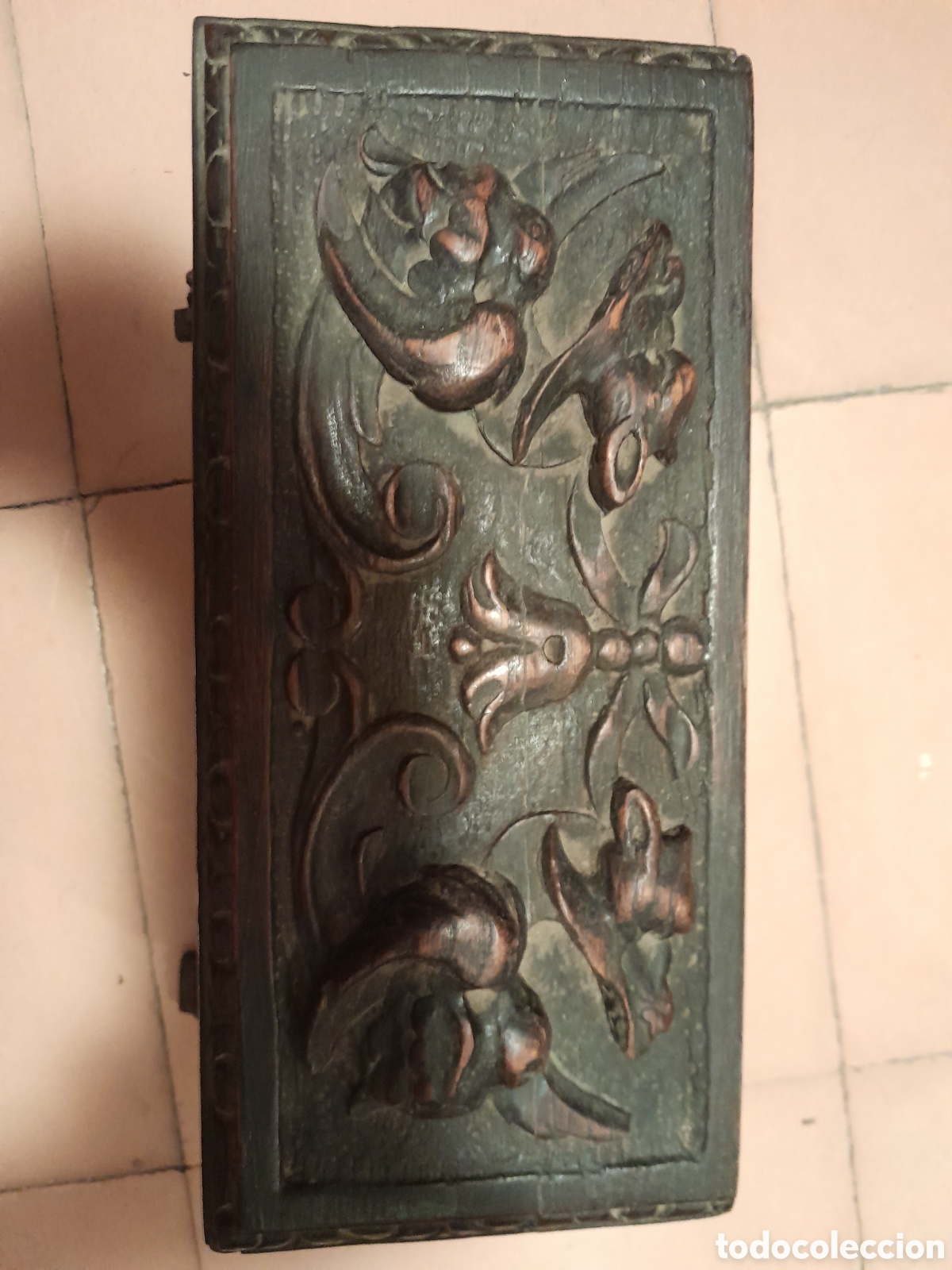 Cajas y cajitas met&aacute;licas: Caja Alfonsina tallada a mano - Foto 2