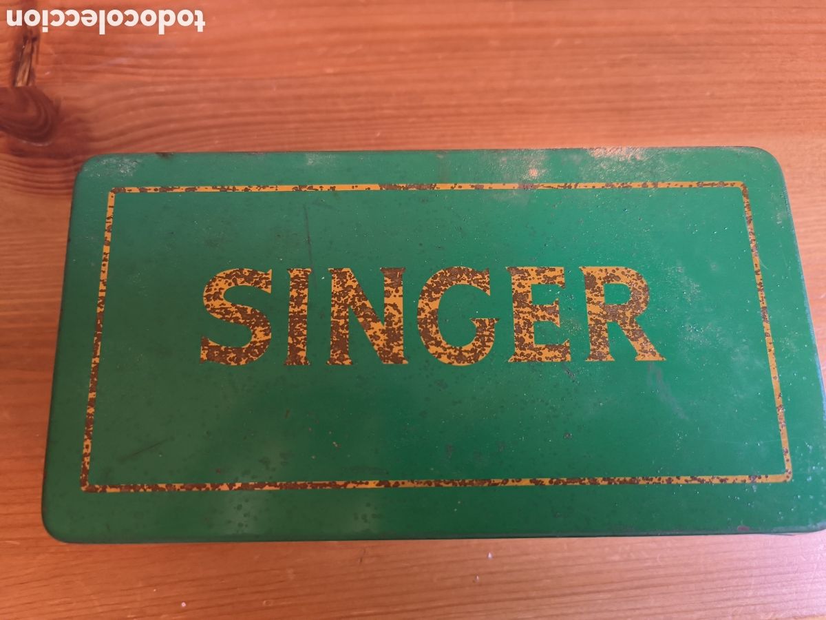 Cajas y cajitas met&aacute;licas: Caja Singer con piezas Singer - Foto 1