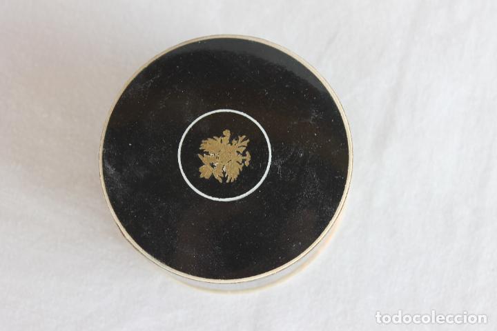 Cajas y cajitas met&aacute;licas: POLVOS DE DE BELLEZA DIAMANT RACHEL CRISTAL, MAS MADRID