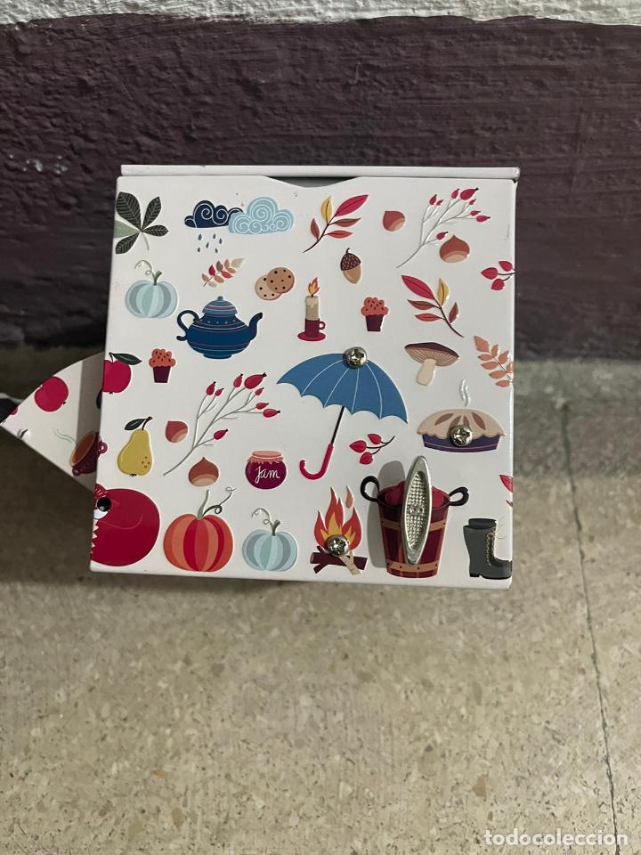 Cajas y cajitas met&aacute;licas: CAJA MUSICAL DE LATA - Foto 2