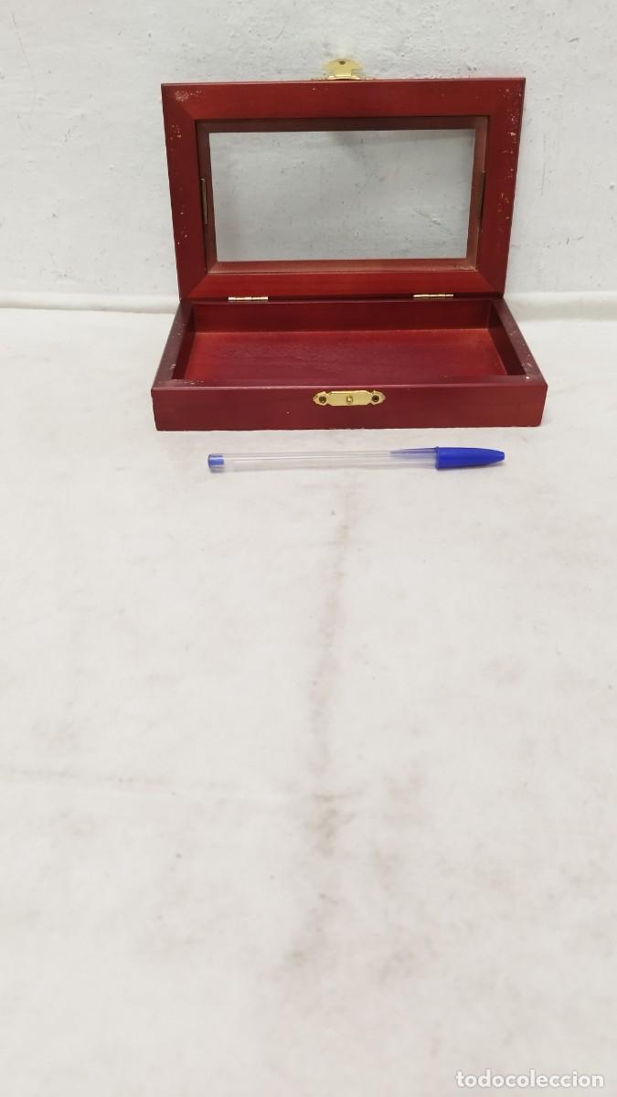 Cajas y cajitas met&aacute;licas: Antigua Caja Expositora,de Madera. - Foto 1